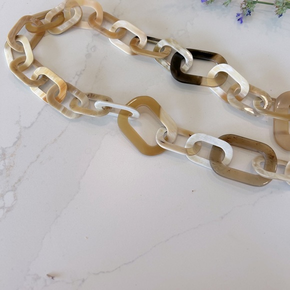 Jewelry - Picture 3 of 3